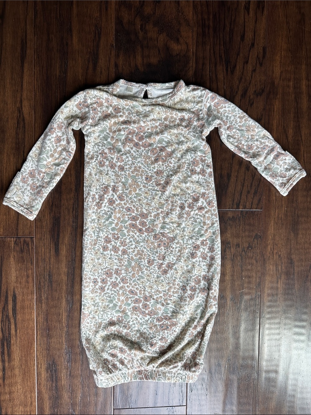 Quincy Mae Cream Floral nightgown
